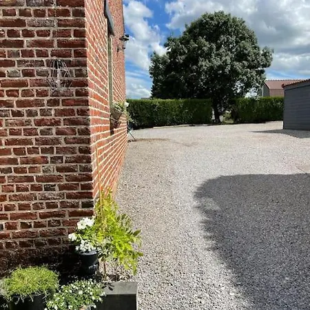 Le Clos Des Glycines